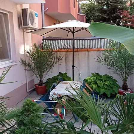 Апартамент Vesi And Gery *