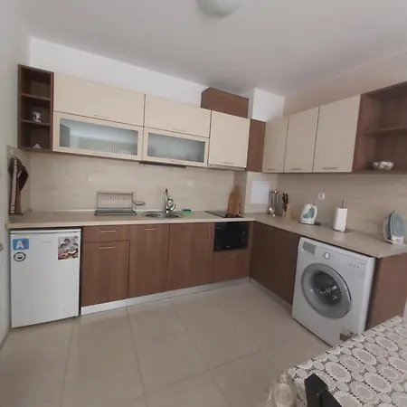 Vesi And Gery Поморие