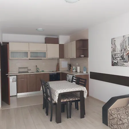 Vesi And Gery 아파트 포마리