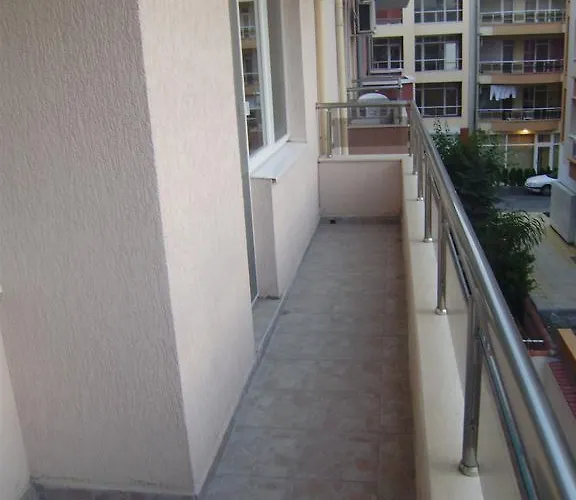 Vesi And Gery Pomorie